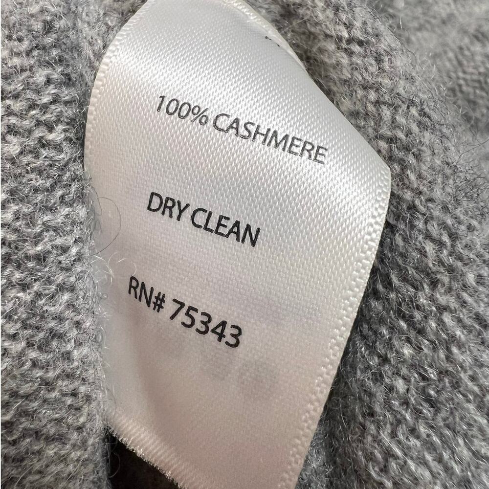 100% Cashmere Gray Sweater Women’s M Soft Luxury Crewneck Pullover - Picture 7 of 7